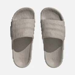 Adidas Adilette 22 HQ4670 -4elementos adidas originals adilette 22 hq4670 3