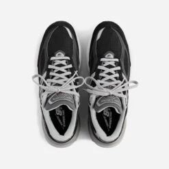 New Balance Made In USA 990v6 W990BK6 14 New Balance Made In USA 990v6 W990BK6 -4elementos new balance made in usa 990v6 w990bk6 5