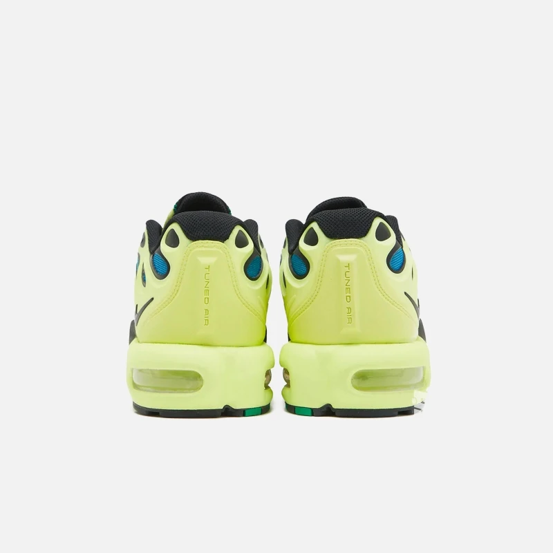 Nike Air Max Plus Drift FD4290-700 6 Nike Air Max Plus Drift FD4290-700 - Imagen 4