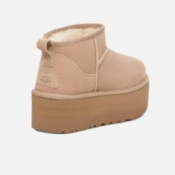 UGG W Classic Ultra Mini Platform 1135092-SAND -4elementos ugg w classic ultra mini platform 1135092 sand 4